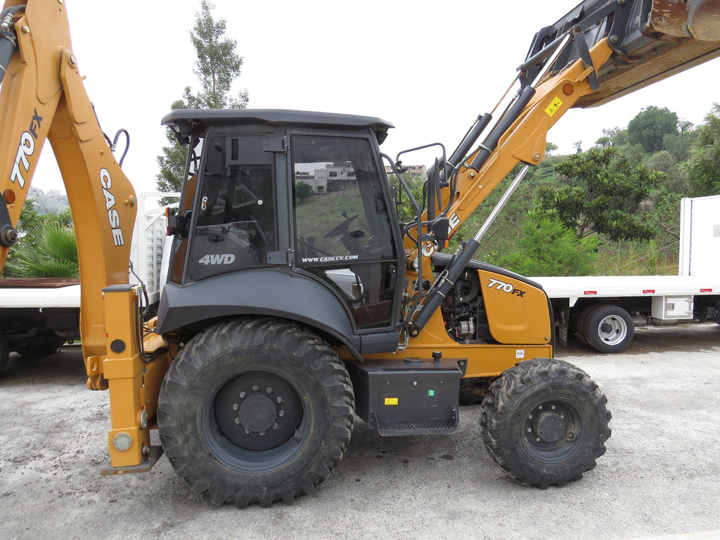 Retroexcavadora CASE 770FX