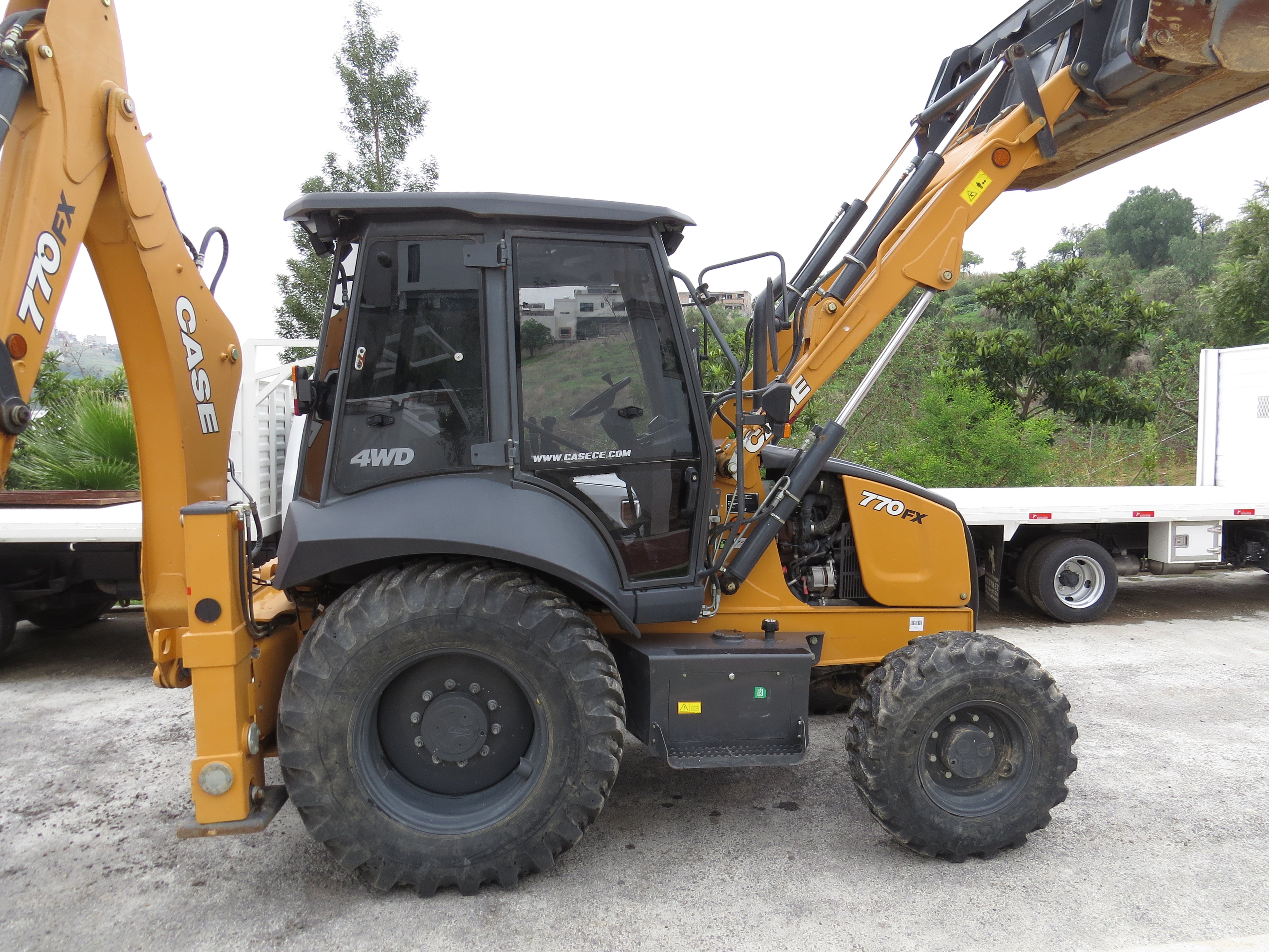 Retroexcavadora CASE 770FX