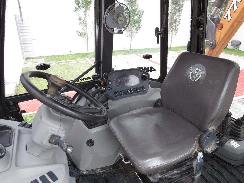 Retroexcavadora CASE 770FX