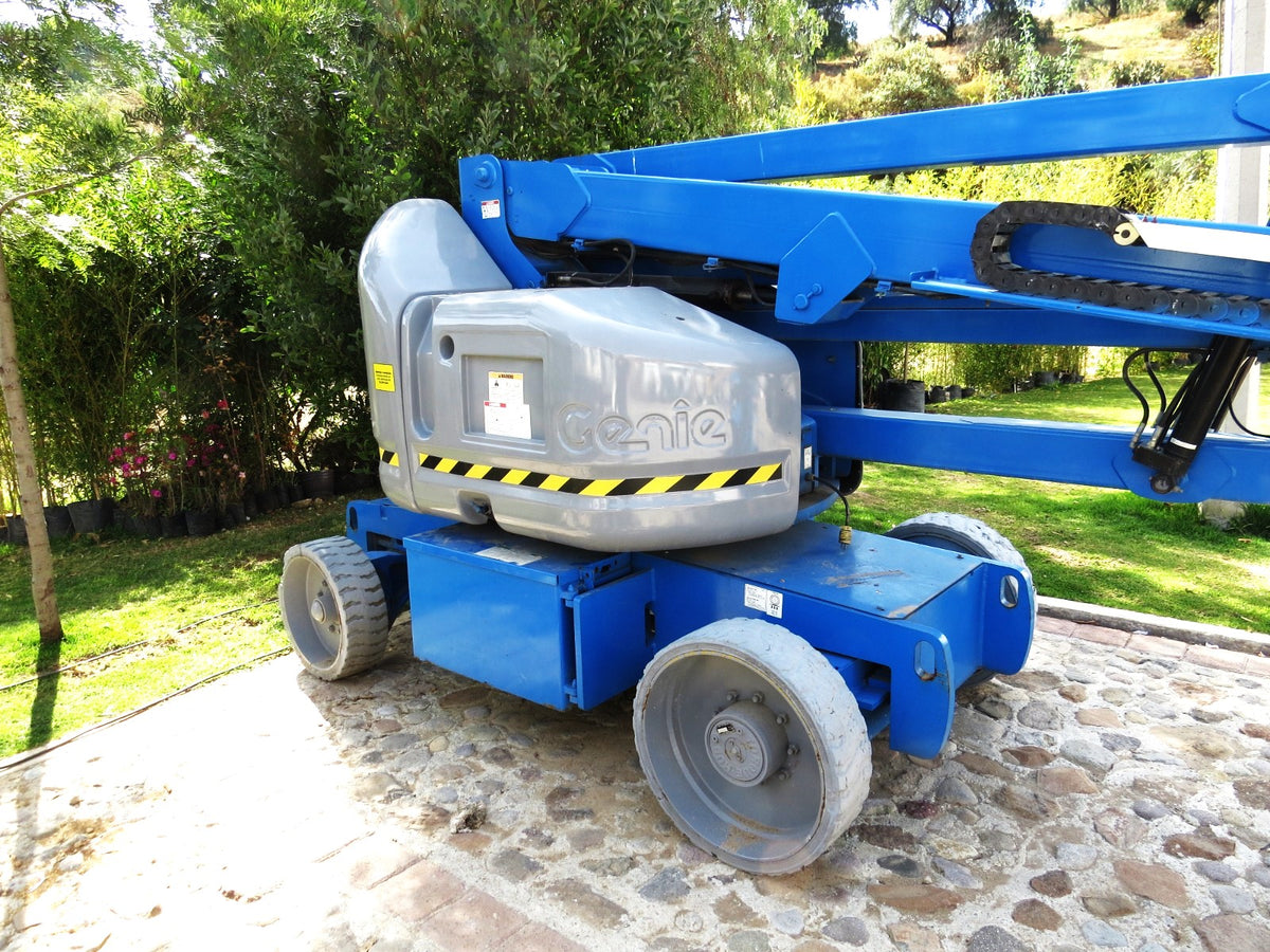 Plataforma Elevadora Articulada GENIE Z40/23N
